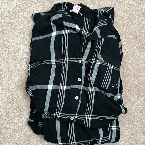 Victoria’s Secret pjs - Picture 5 of 5